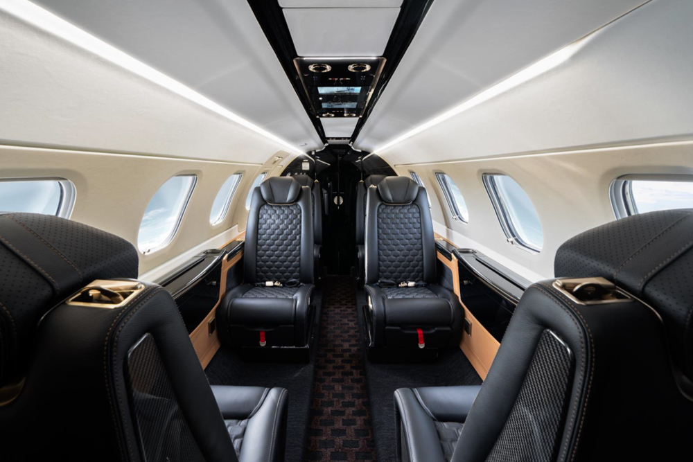 Phenom 300 Jet Charter